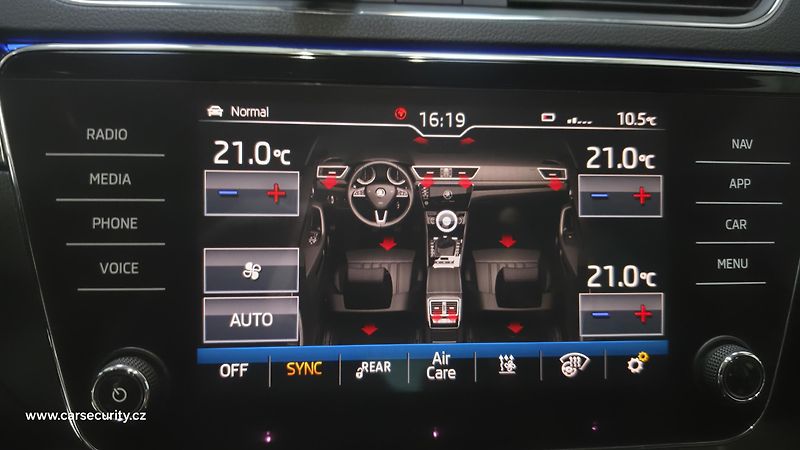 Škoda Superb (2019) Canton,Virtual,Webasto,Masáž - fotka 33 z 36