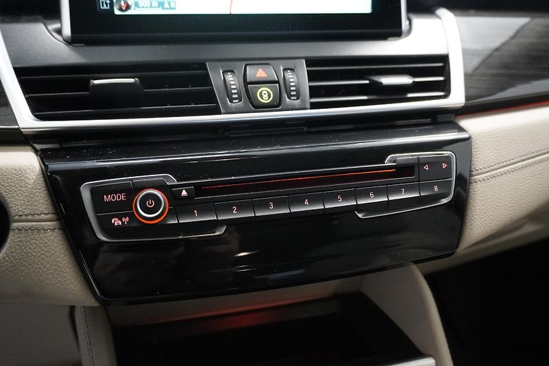 BMW Řada 2 2,0 GRAN TOURER - fotka 17 z 33
