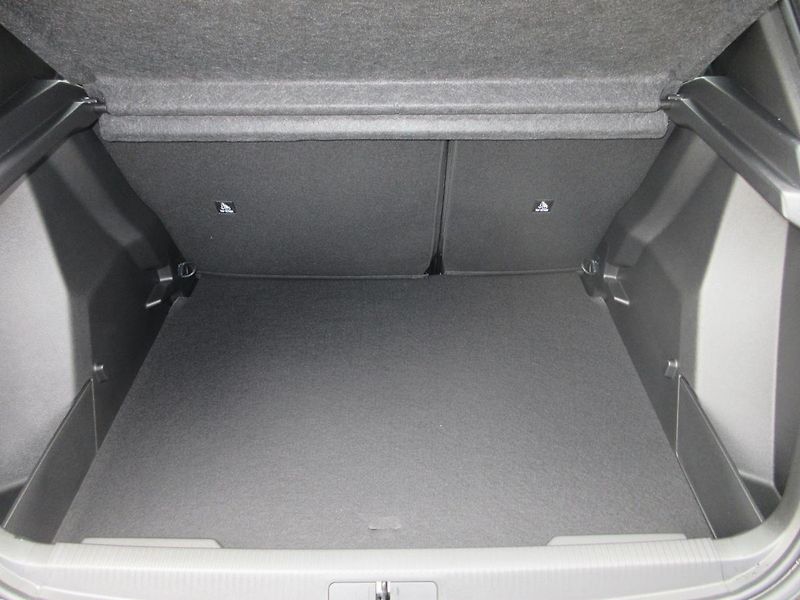 Peugeot 2008 STYLE PureTech 100 k MAN6  - fotka 16 z 34