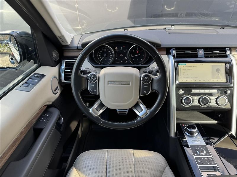 Land Rover Discovery 3,0 TDV6 HSE AWD AT ČR DPH - fotka 15 z 29
