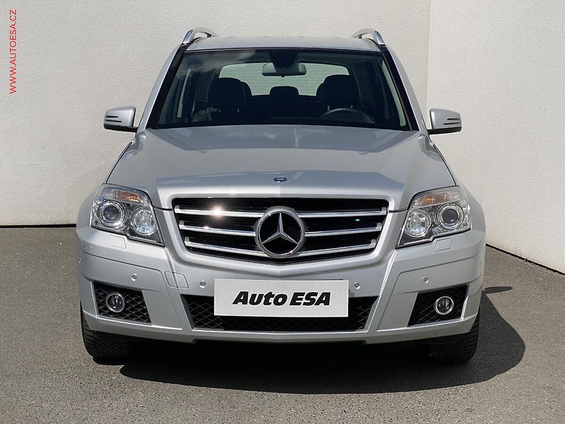 Mercedes-Benz GLK (2009) 3.0 CDi 4Matic, ČR, AT - fotka 2 z 20