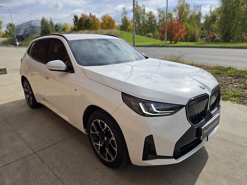 BMW X3 (2025) 20d xDrive Mpaket + tažné - fotka 7 z 26