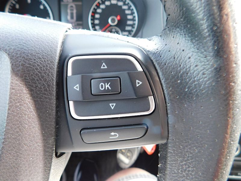 Seat Alhambra (2014) 2.0 TDi 4x4 7.MÍST - fotka 11 z 48