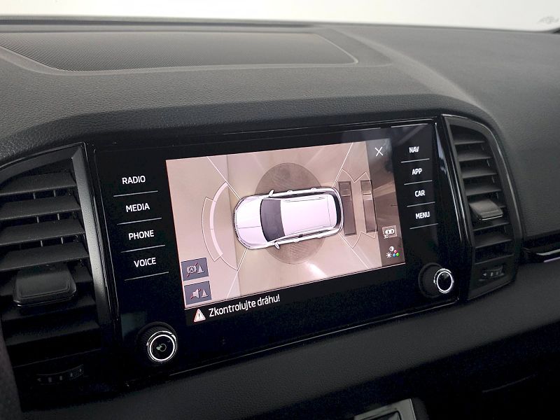 Škoda Karoq (2025) 2.0TDi 4X4 DSG SPORTLINE WEBAS - fotka 19 z 32