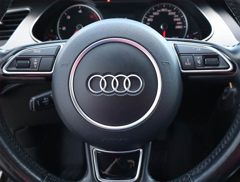 Audi A4 Allroad (2014) 2.0 TDI, 4X4, Automat - fotka 23 z 24