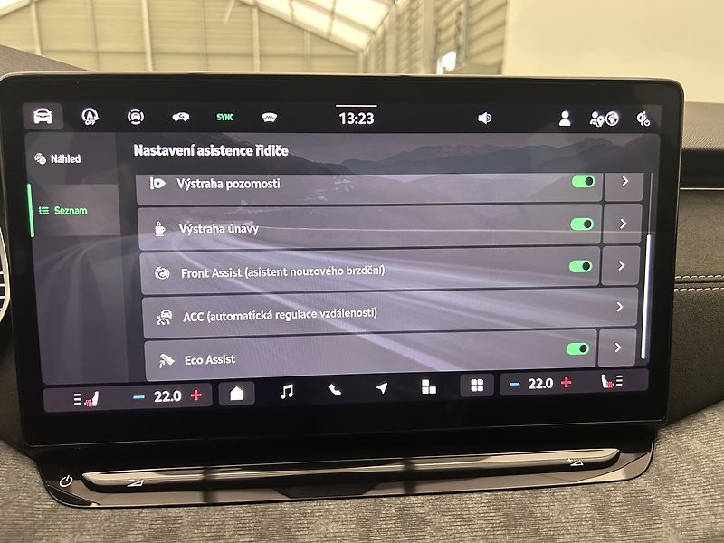 Škoda Octavia 2.0 TDI Top selection - fotka 19 z 25