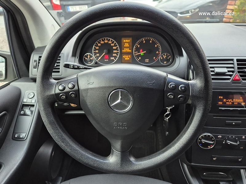 Mercedes-Benz Třídy A (2007) A170 85 KW Klima - fotka 24 z 48