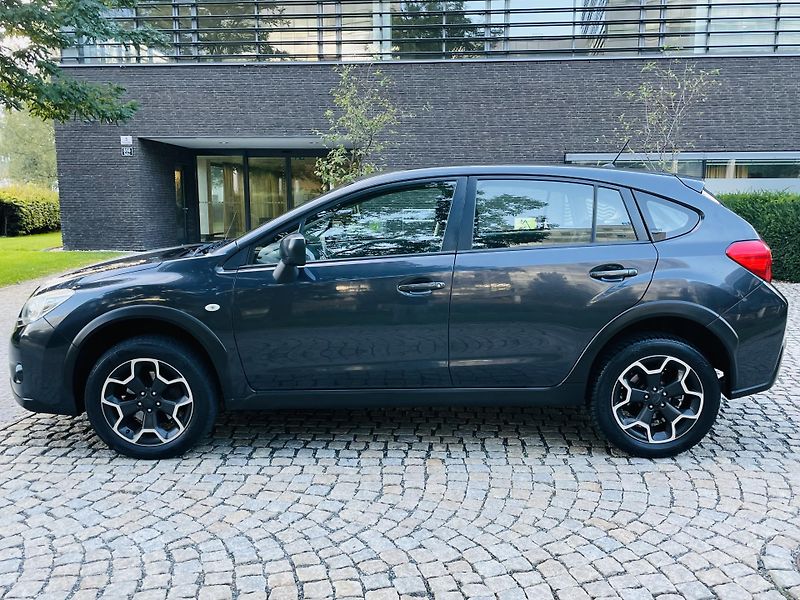 Subaru XV 2.0i 4x4 MANUÁL SERVISKA - fotka 18 z 38