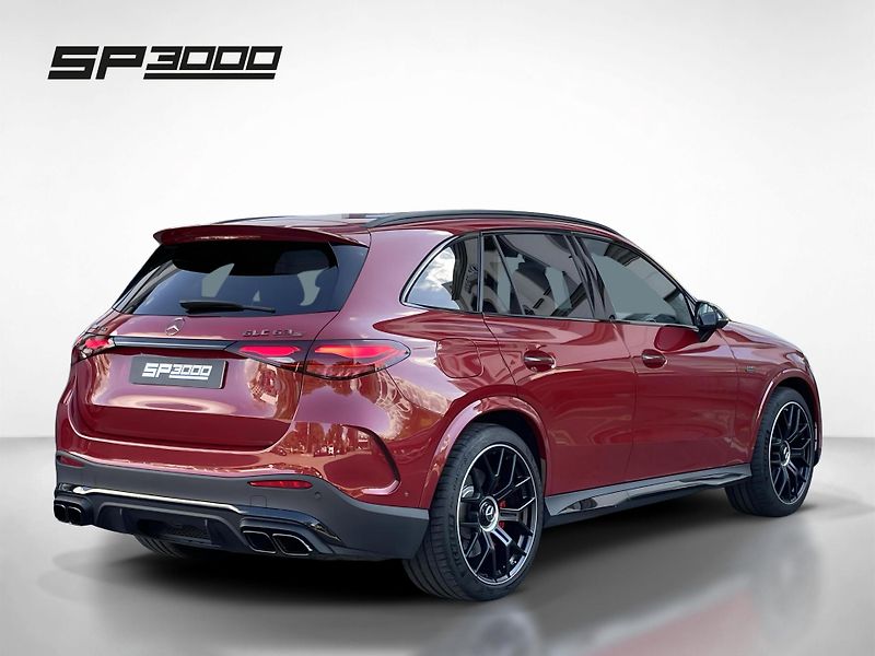 Mercedes-Benz GLC 63 S AMG E PERFORMANCE - fotka 5 z 37