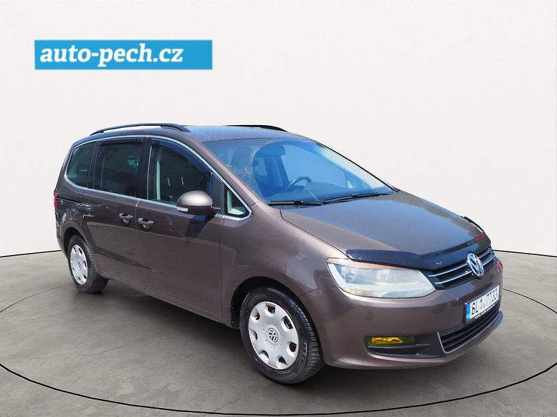 Volkswagen Sharan (2011) 2.0 TDI, 103 kW, 7 míst - fotka 5 z 31