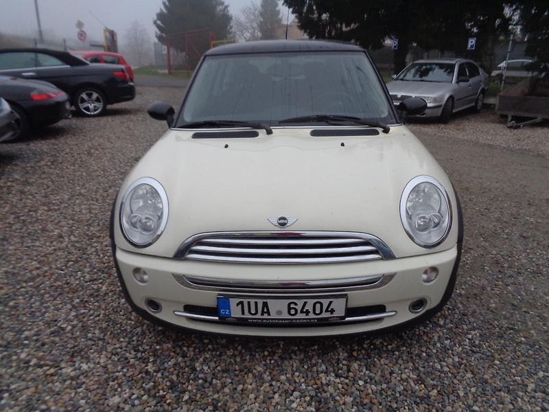 Mini Cooper 1,6 - fotka 2 z 20