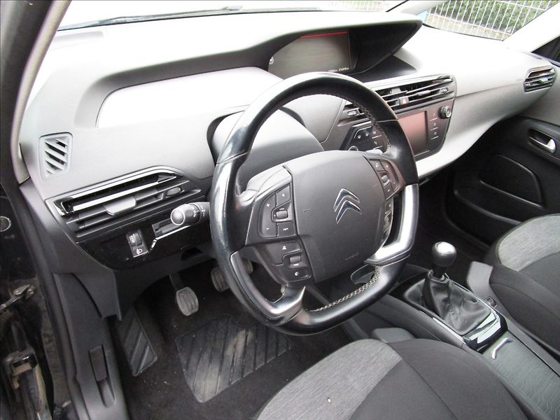 Citroën Grand C4 Picasso 2.0HDi aut. Klima, 7 míst - fotka 10 z 50