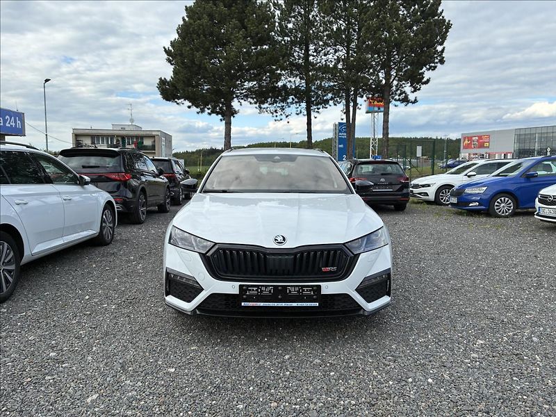 Škoda Octavia 2,0 RS,KŮŽE,HEAD-UP,EL.KUFR - fotka 4 z 34