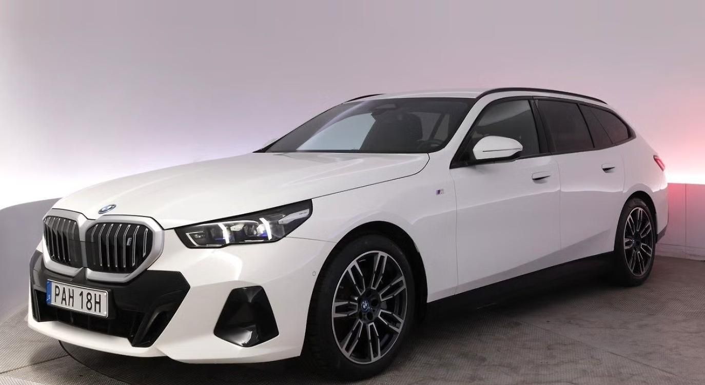 BMW i5 eDrive40 Touring M SoH 97% Taž