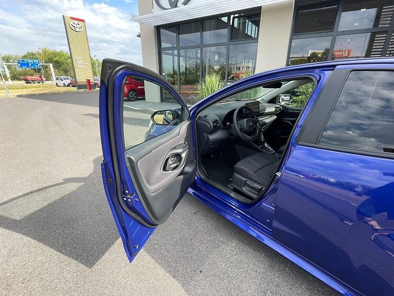 Toyota Yaris 1.5 Hybrid 116K Style - fotka 12 z 28