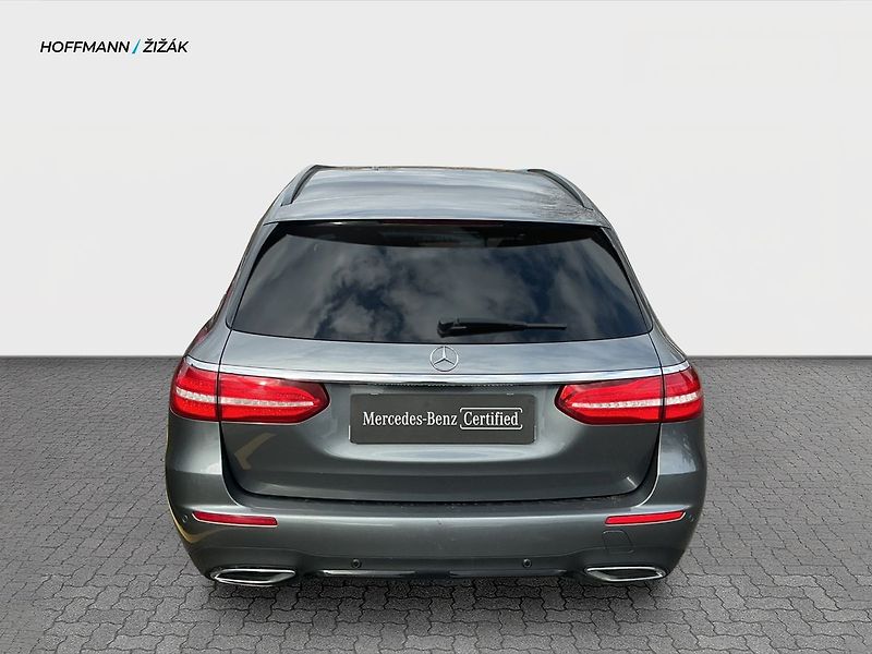 Mercedes-Benz Třídy E 350 d AVANTGARDE 4MATIC - fotka 6 z 25