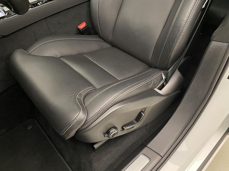Volvo XC90 T8 AWD PLUG-IN ULTIMATE BRIGHT - fotka 25 z 74