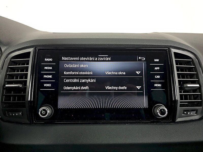 Škoda Karoq (2024) 1.5TSI 110kW DSG Selection - fotka 21 z 31