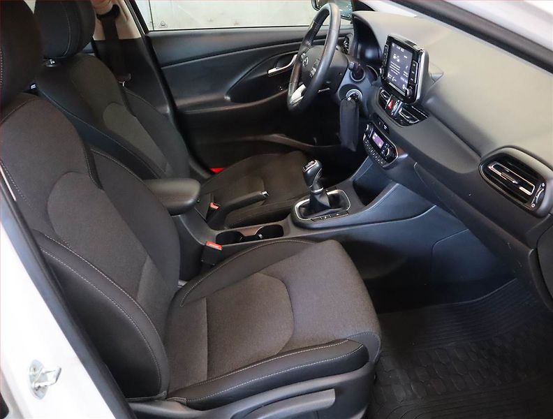 Hyundai i30 (2021) 1.6 CRDi, ČR,1.maj, Serv.kniha - fotka 9 z 17
