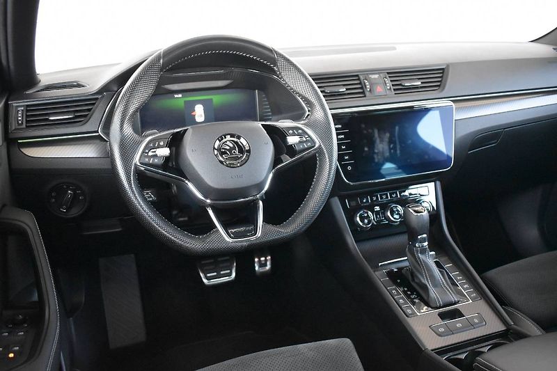 Škoda Superb (2023) 2.0TDI 147kW DSG Sportline 4x4 - fotka 5 z 29