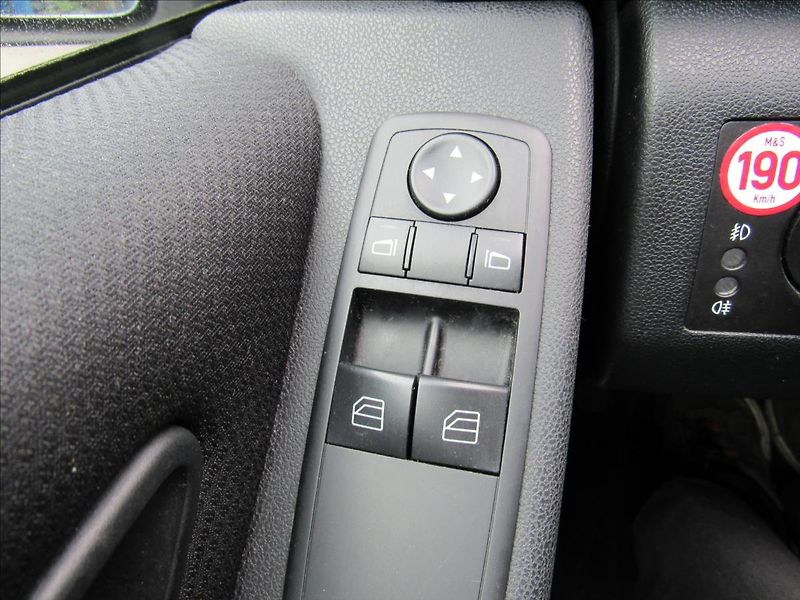 Mercedes-Benz Třídy B 1,5 i 70kW B 150 - fotka 20 z 28