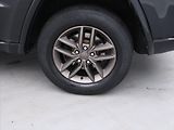 Jeep Grand Cherokee 3.0 V6 250k Limited 4WD Auto - náhled 23