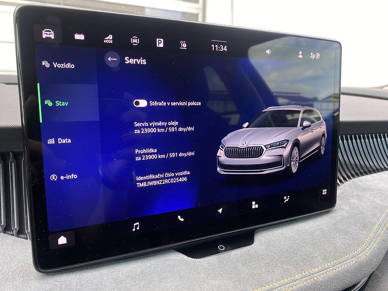 Škoda Superb Combi iV 1,5 TSI Selection DSG - fotka 20 z 30