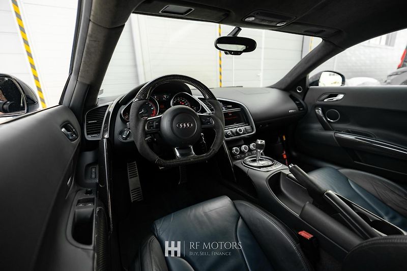 Audi R8 (2010) R8 5.2 V10 quattro 386kW - fotka 21 z 46