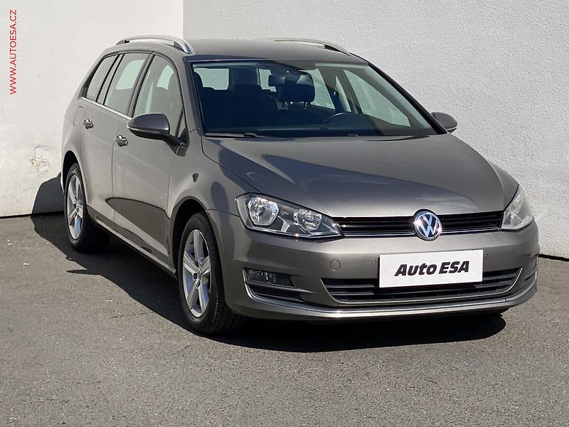 Volkswagen Golf (2015) 1.6 TDi, DSG, výhřev sed. - fotografie inzerátu