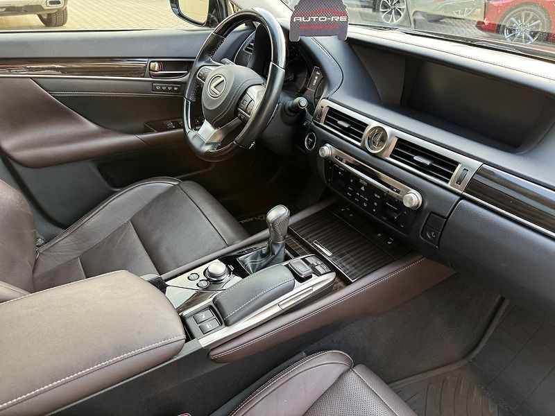 Lexus GS 450h (2018) 3.5i Hybrid LED Navi Kamera - fotka 18 z 49