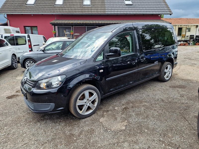 Volkswagen Caddy 1,6TDI 7 SEDADEL SENZORY - fotografie inzerátu