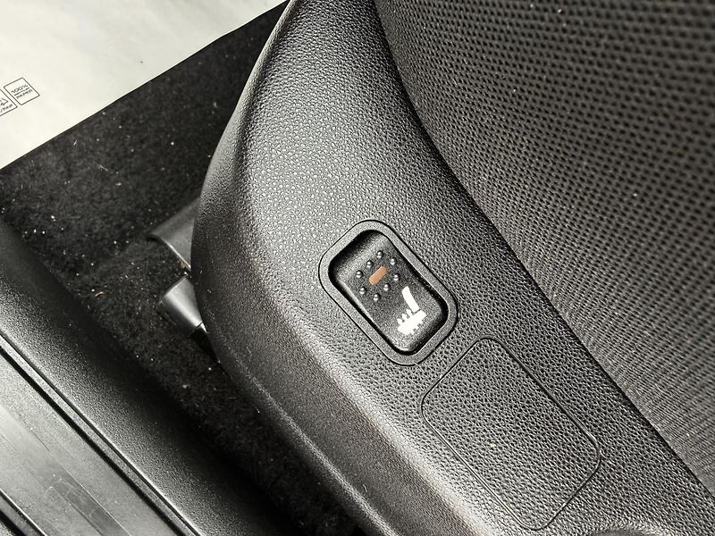 Alfa Romeo Giulietta 1,4 TB 125kW Xenony - fotka 16 z 36