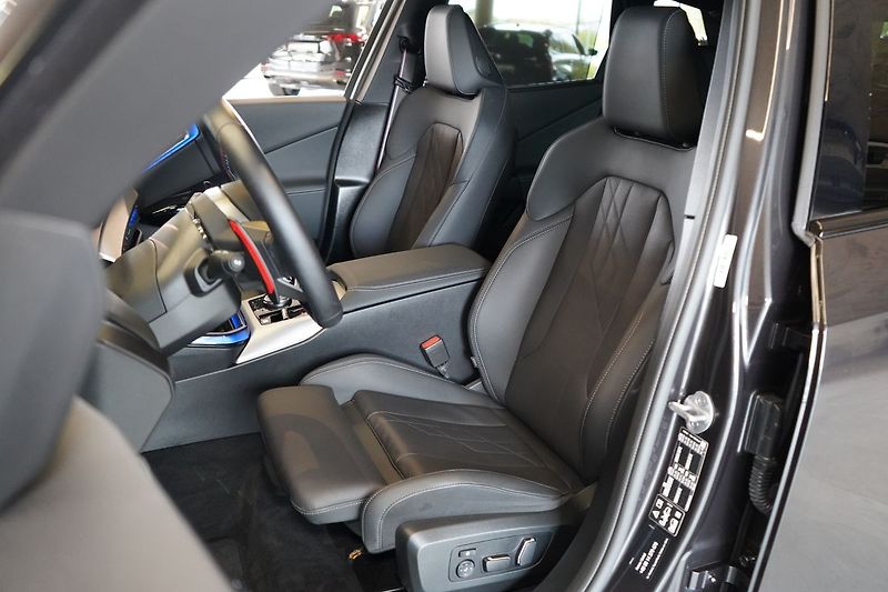 BMW X3 M50 xDrive, Nezávislé, Tažné - fotka 20 z 50