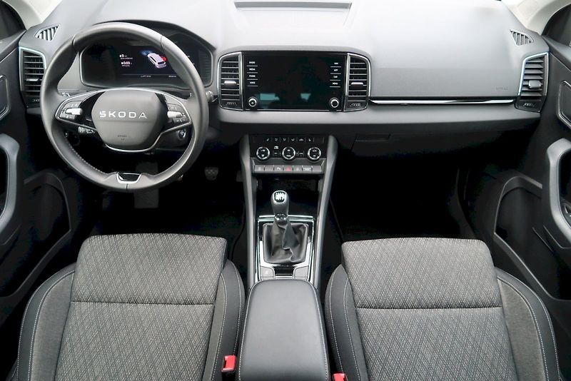 Škoda Karoq (2025) Selection 1,5 TSi/110 kW M - fotka 5 z 34