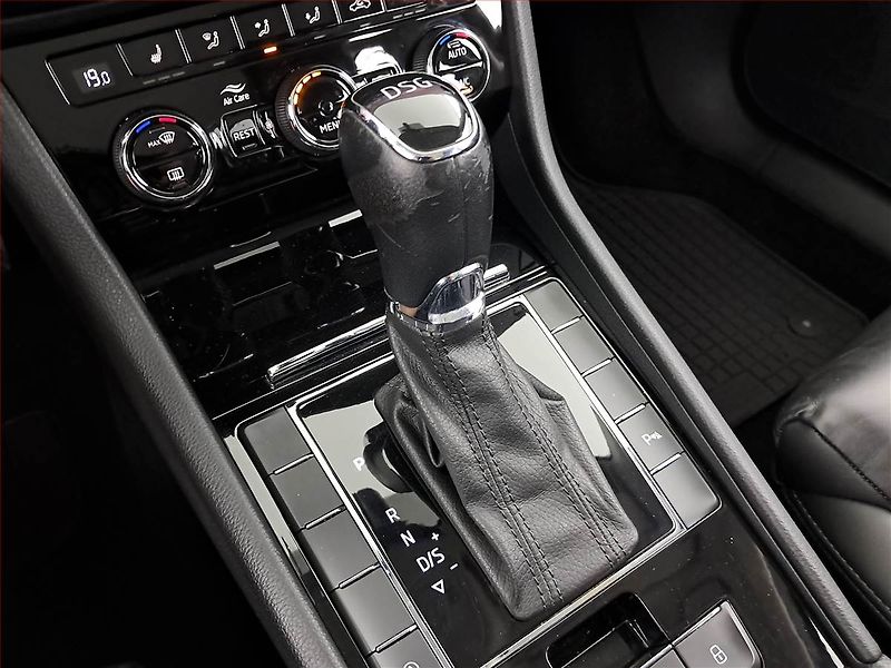 Škoda Superb (2018) 1.6 TDI, Automat, Kůže - fotka 13 z 22