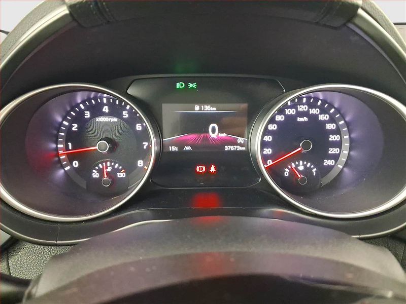 Kia Ceed (2022) 1.5 T-GDI, ČR,1.maj - fotka 11 z 20