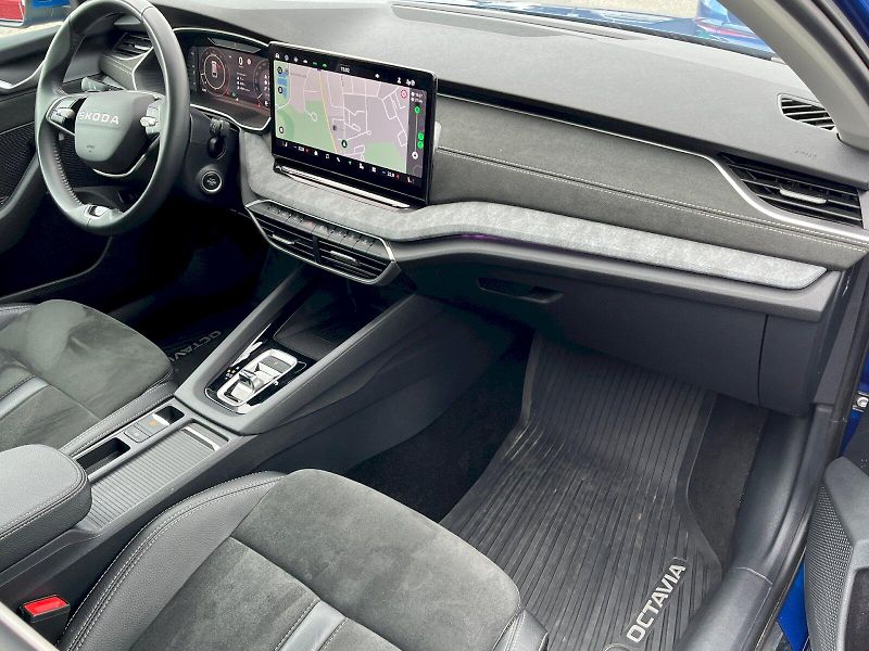 Škoda Octavia (2025) 2.0 TSI 150kW 130 let Prem DSG - fotka 14 z 31