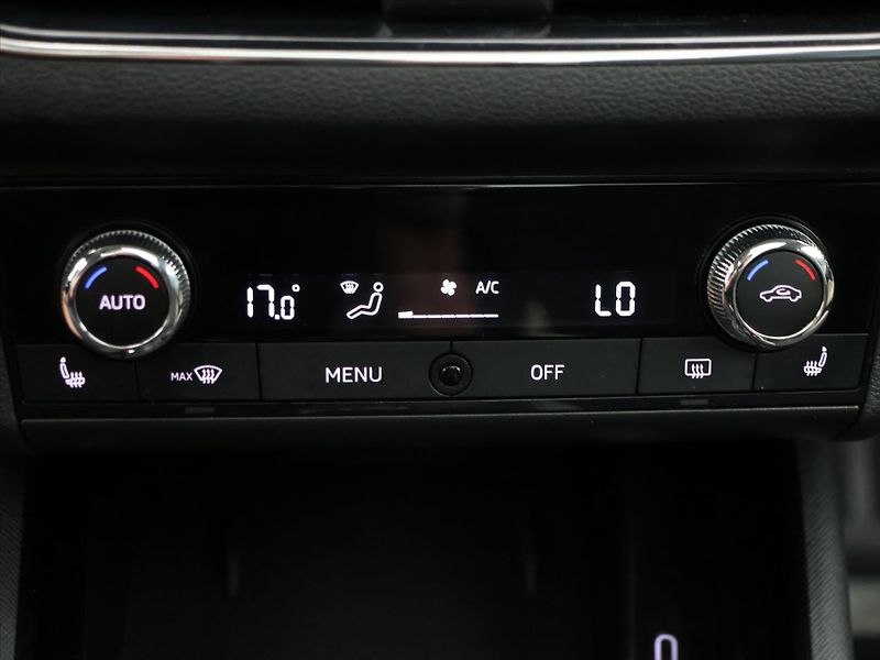Škoda Scala 1,0 TSI 81KW Style CZ Panorama - fotka 19 z 28