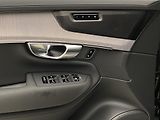 Volvo XC90 (2026) B5 AWD AUT DARK PLUS 7míst - náhled 29