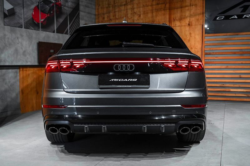 Audi SQ8 - fotka 20 z 21
