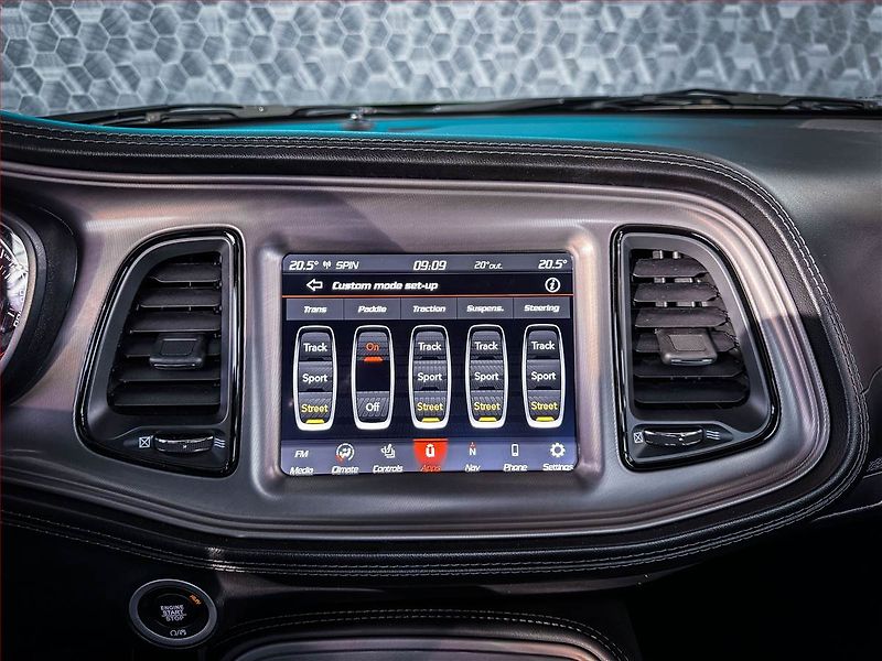 Dodge Challenger (2024) 6.4 SRT 392 - fotka 21 z 23