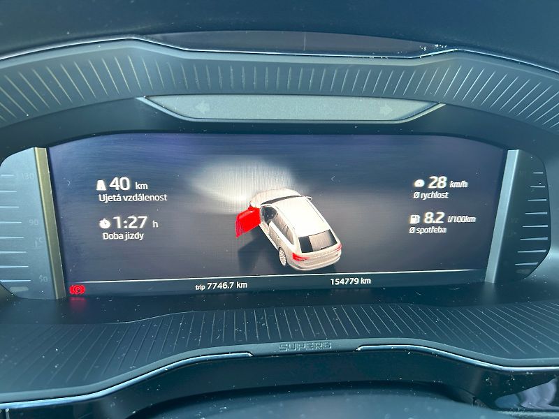 Škoda Superb (2022) SUP.COM L K TD 147/2.0 A7A - fotka 22 z 31