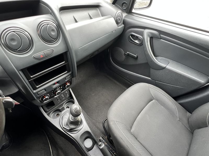 Dacia Duster (2017) 1.5 dCi - fotka 16 z 19