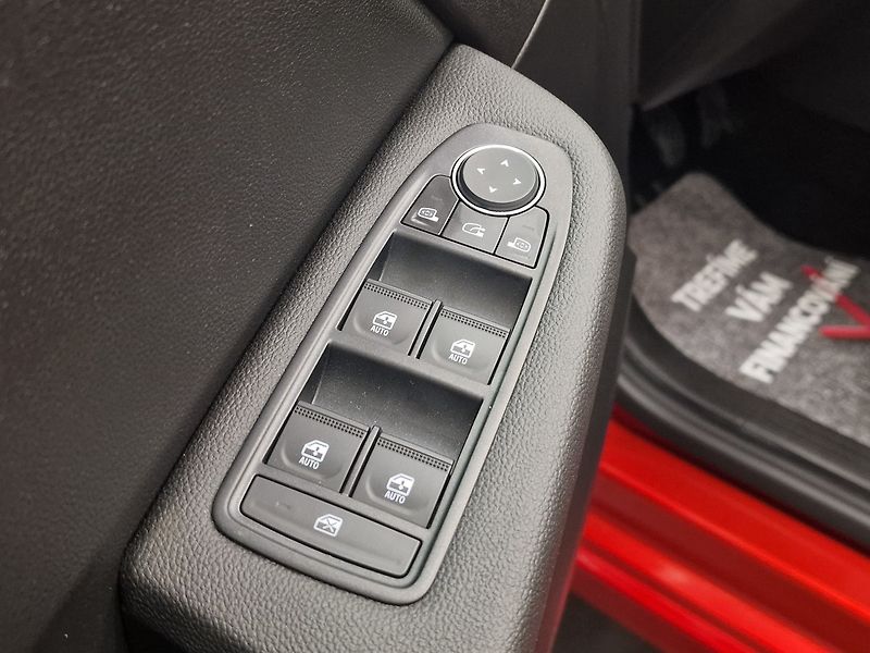 Mitsubishi Colt (2024) Invite+ 67 kW 2024 800km - fotka 16 z 60