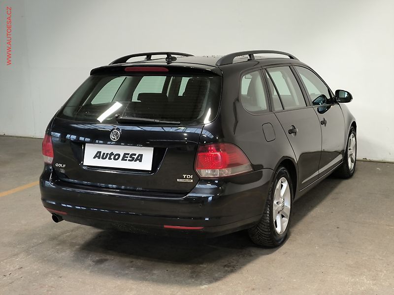 Volkswagen Golf (2011) 1.6 TDi, Trendline, navi - fotka 6 z 17
