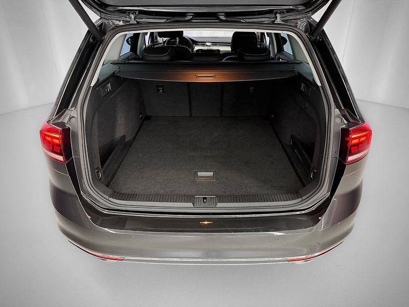 Volkswagen Passat 2.0TDI 147KW DSG 4MOTION ELEGA - fotka 24 z 24