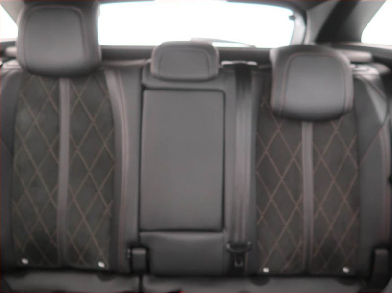 Peugeot 3008 (2017) GT Line 2.0 BlueHDi, Automat - fotka 8 z 15