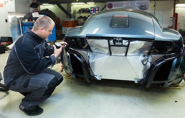 Vysokoškolský tým v Ostravě vyrobil sportovní elektromobil SCX.