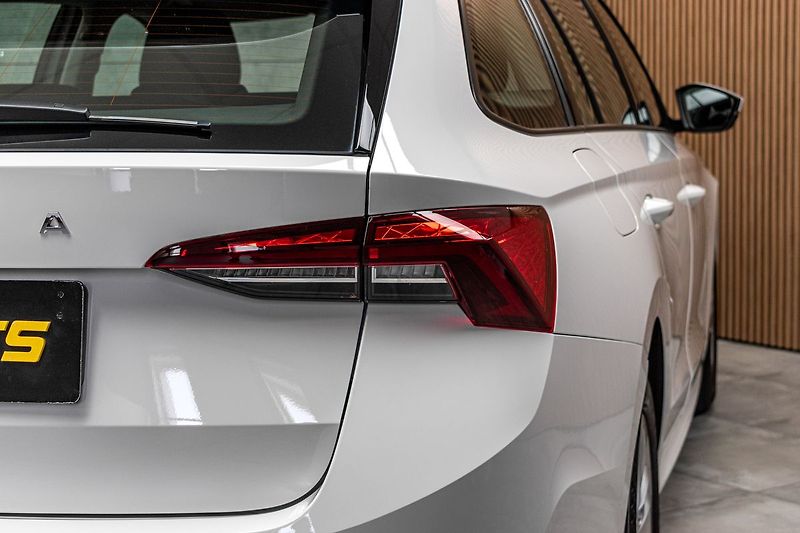 Škoda Octavia 2.0 TDI 110kW AMBITION+*ČR 1.M - fotka 33 z 38
