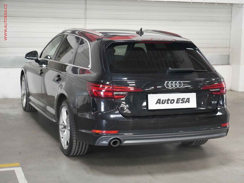 Audi A4 (2018) 2.0 TDi, ČR, AT, park.asist - fotka 4 z 23
